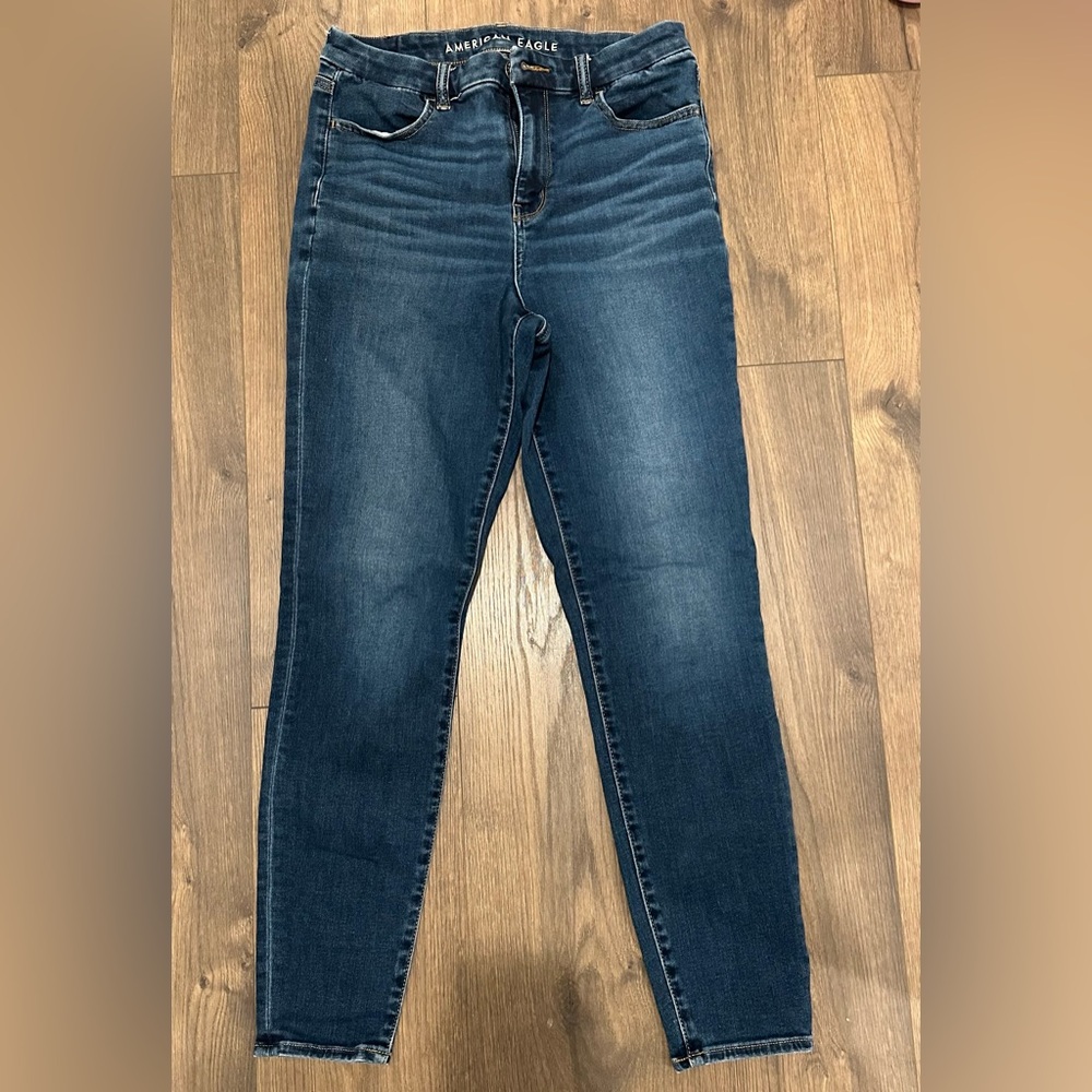 American Eagle Outfitters curvy high rise jeggings
